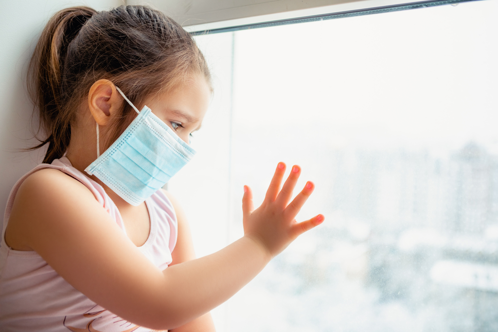 A gyerekek nem betegszenek meg, de továbbadják-e a vírust?