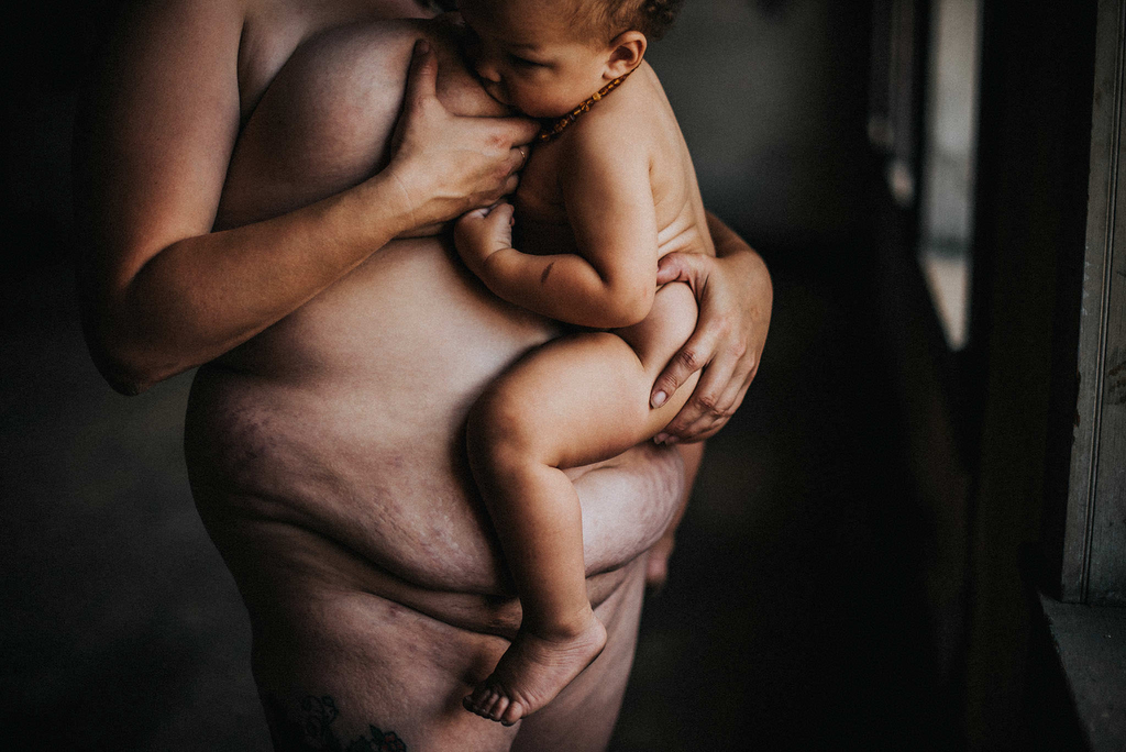 Különleges kötelék mama és baba között – 2022 legszebb szoptatós fotói (3)