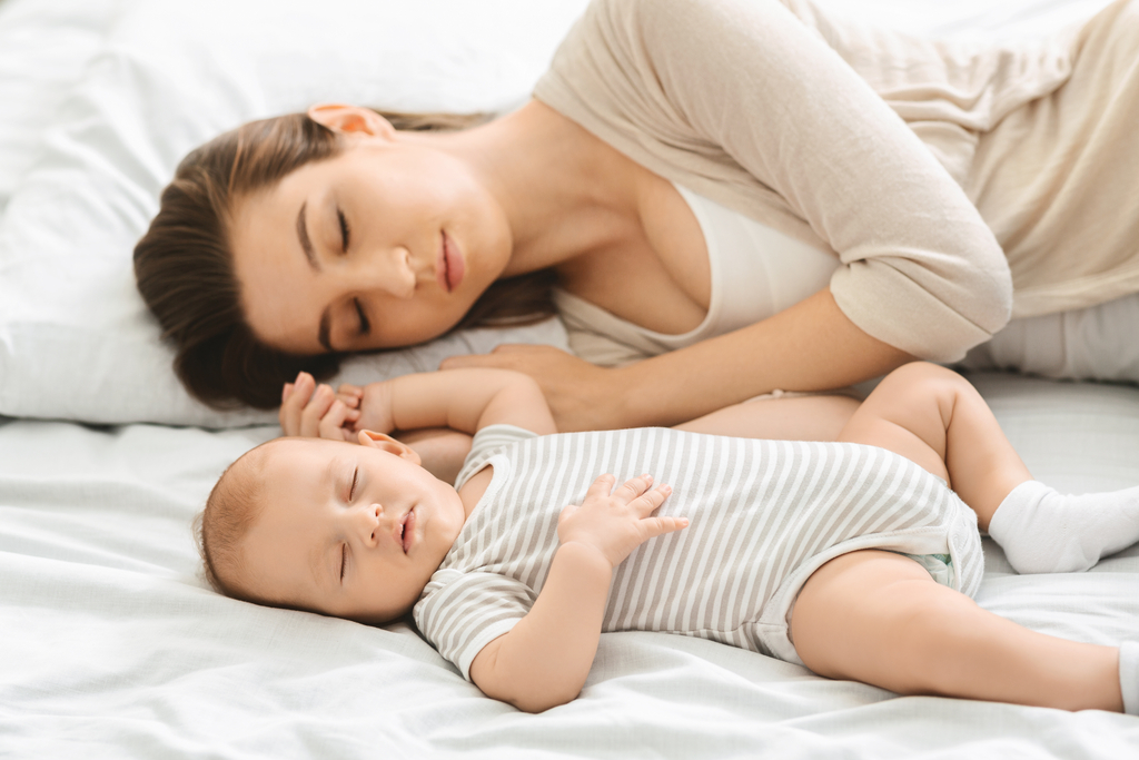 Jó ötlet a babával együtt aludni? Ezt mondja a tudomány