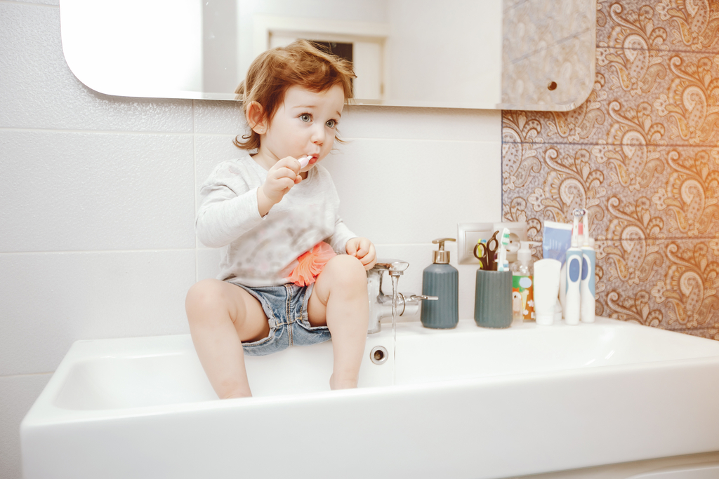 Utálja a gyermeked a fogmosást? Itt vannak a tippek!